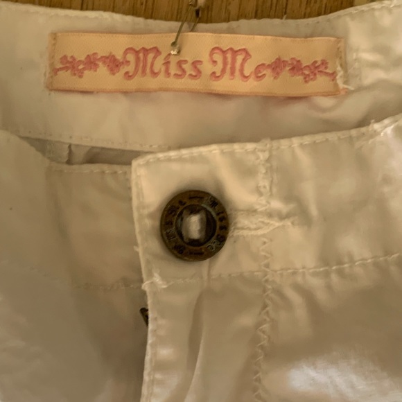 Miss Me Cotton Cargo Style Capris w Eyelet Trim - Picture 4 of 14
